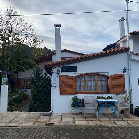 Cottage House With Incredible View Trápeza المظهر الخارجي الصورة
