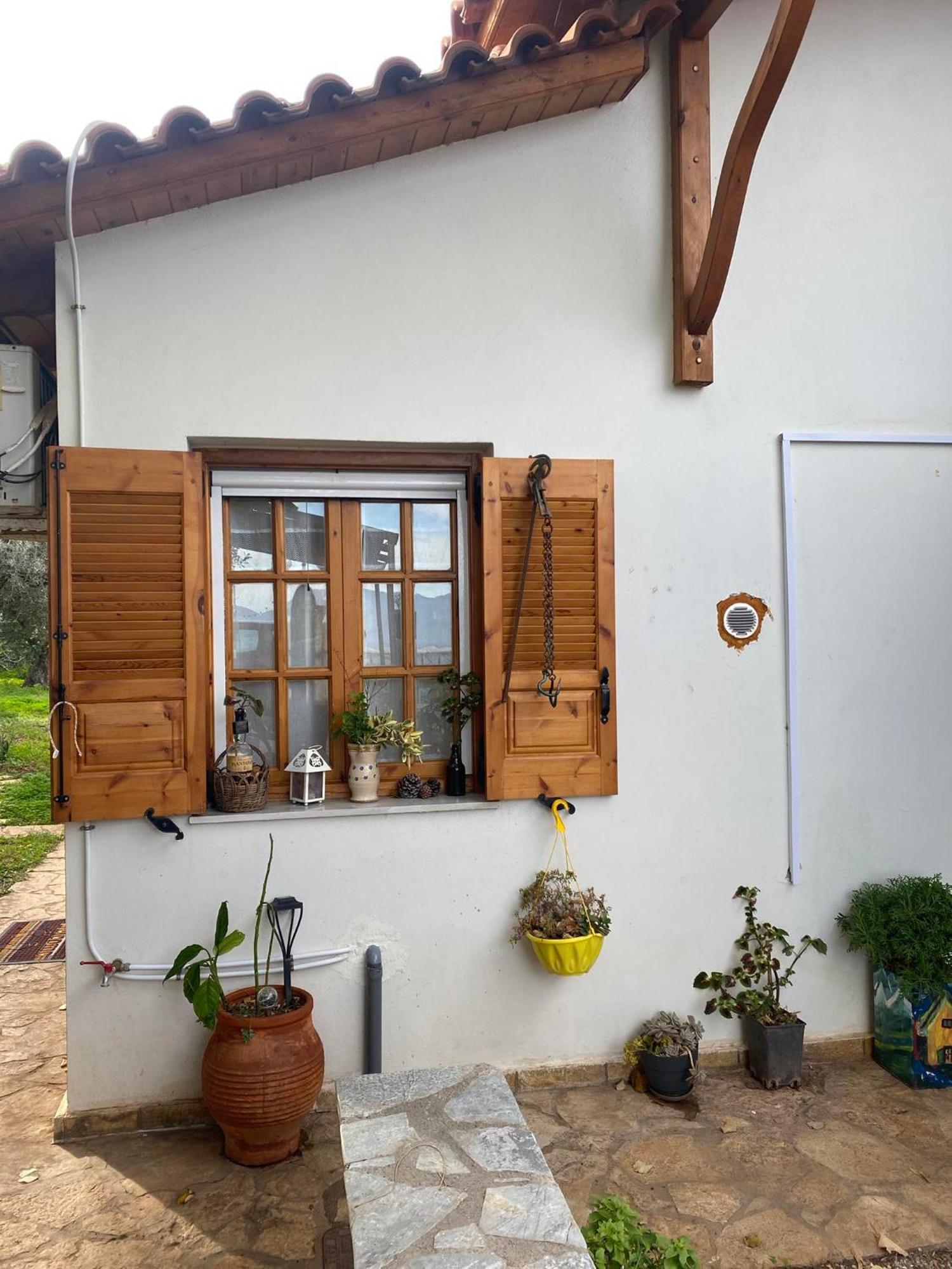 Cottage House With Incredible View Trápeza المظهر الخارجي الصورة