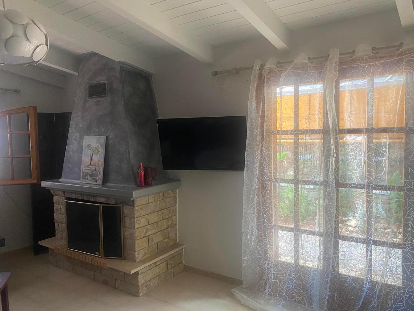 Cottage House With Incredible View Trápeza المظهر الخارجي الصورة